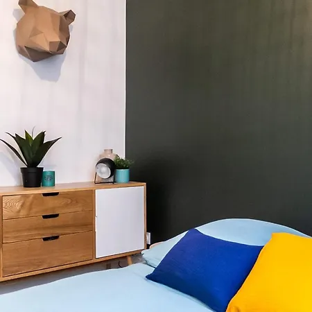 Superb Cosy Design Well Arranged And Well Located *