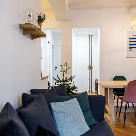 Superb Cosy Design Well Arranged And Well Located Διαμέρισμα *